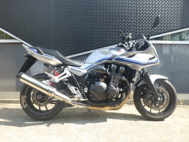 ホンダ CB1300スーパーボルドール（SC54）シルバー 2023 中古車