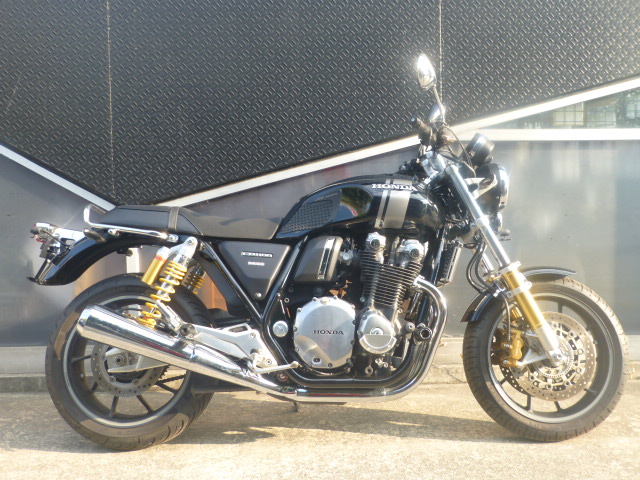 ホンダ CB1100RS（SC65）ブラック 2017 レンタルバイク販売