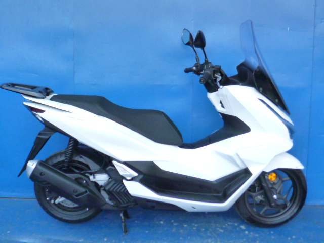 ホンダ HONDA PCX125   車体 JK05 ホンダ PCX125 2021年式 2BJ-JK05の諸元・スペック情報 | ウェビック