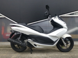 ホンダ PCX (JF28) ホワイト 中古車 バイク＆ホバークラフト専門店