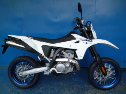 スズキ　DR-Z400SM (ER1AH) ホワイト レンタル車特別販売