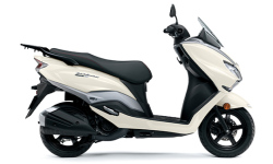 スズキ '25 バーグマンストリート125EX ホワイト新車