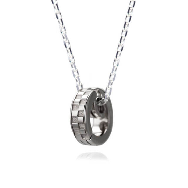 カラーが選べる市松模様リングホルダーネックレス