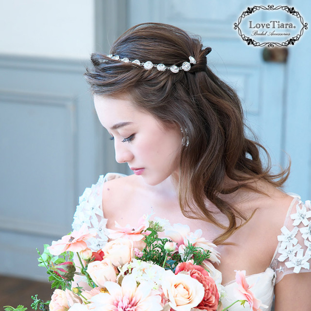 カチューシャ【スパークル】・アウトレットの着用イメージ