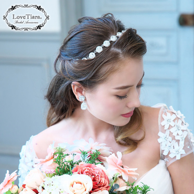 カチューシャ【スパークル】・アウトレットの着用イメージ