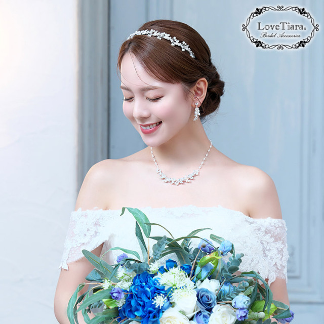 リーフ＆パールカチューシャの着用イメージ