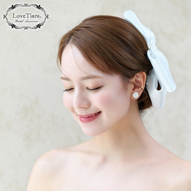 ローズイヤリング・ピアス 着用イメージ