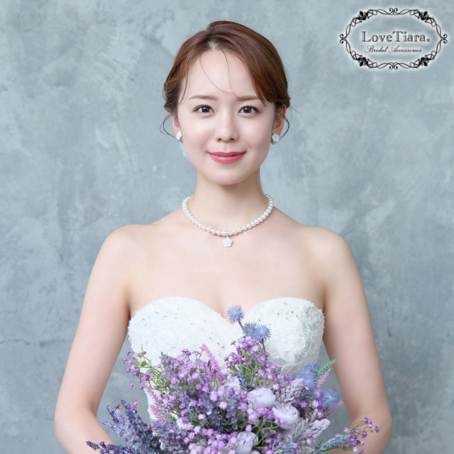 白蝶貝パールネックレス＆イヤリング／ピアスセット 着用イメージ