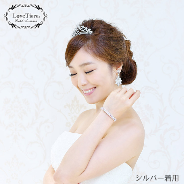 ブレスレット　バングル　ビジュー　ウェディング　結婚式』