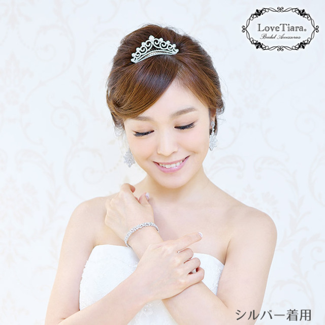 ブレスレット　バングル　ビジュー　ウェディング　結婚式』