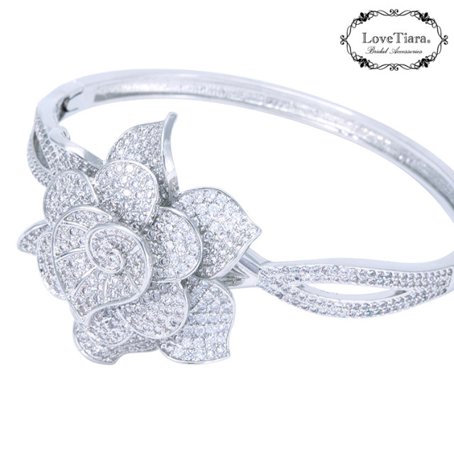 フラワーグランデジルコニアブレスレット ブレスレット キュービック