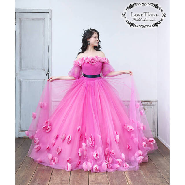 ブラッククリスタルイヤリング／ピアス 着用イメージ