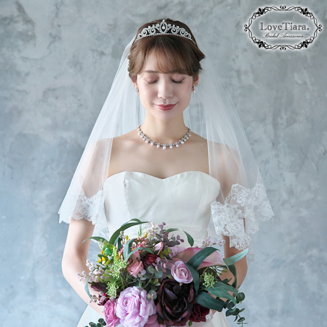 ラッキークローバージルコニアネックレス＆イヤリング／ピアスセット 着用イメージ