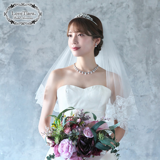 ラッキークローバージルコニアネックレス＆イヤリング／ピアスセット 着用イメージ