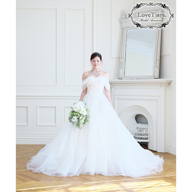 シャングリラジルコニアネックレス＆イヤリング／ピアスセット 通信