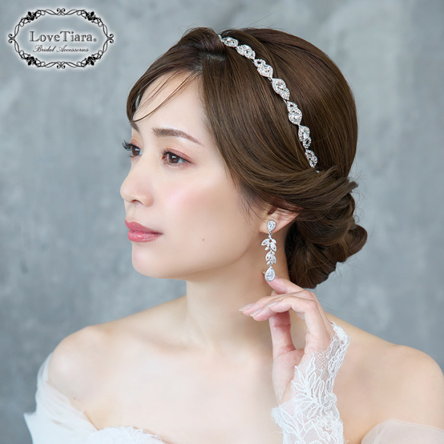 モニークジルコニアイヤリング／ピアス 着用イメージ