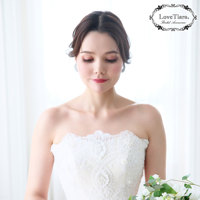 マギージルコニアイヤリング／ピアス 着用イメージ