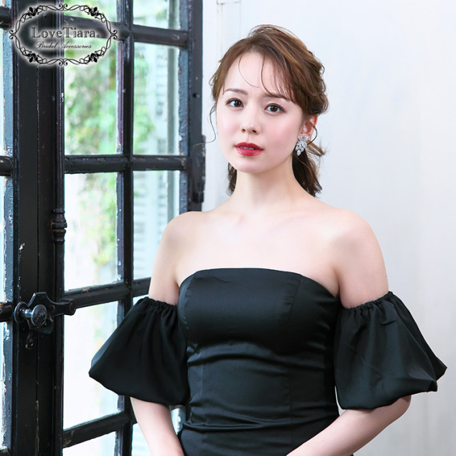 ボタニカルジルコニアイヤリング／ピアス 着用イメージ