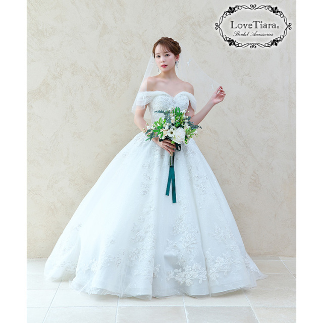 リュバンジルコニアイヤリング／ピアス 着用イメージ