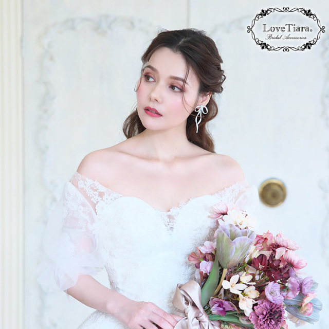 リュバンジルコニアイヤリング／ピアス 着用イメージ