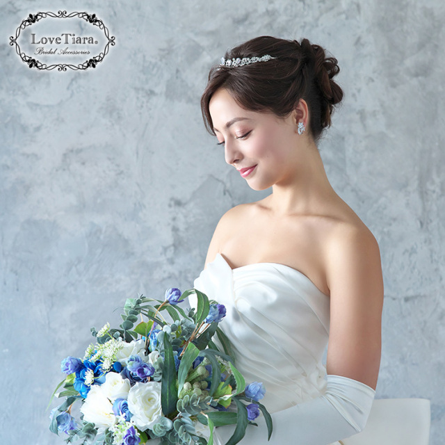 エレンジルコニアイヤリング／ピアス 着用イメージ