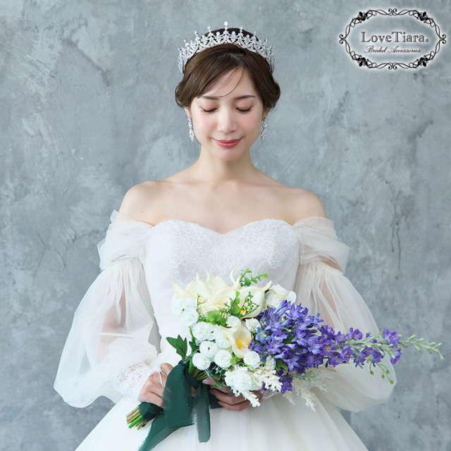 セレニティジルコニアイヤリング／ピアス 着用イメージ