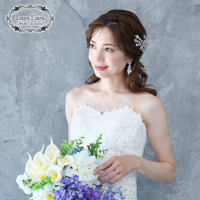 【完売・美品】A.B. ELLIE ピアス 花嫁 ブライダル ウェディング結婚式 A.B.ELLIE ] Triple Pearl Drop ブライダルピアス | A.B.ELLIE