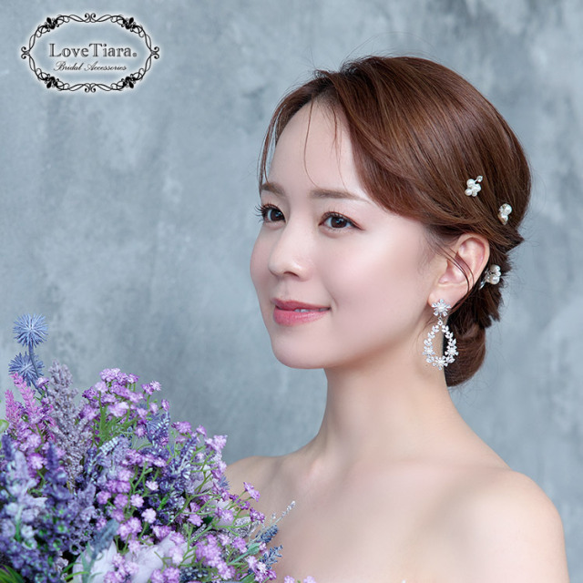 リースジルコニアイヤリング／ピアス 着用イメージ