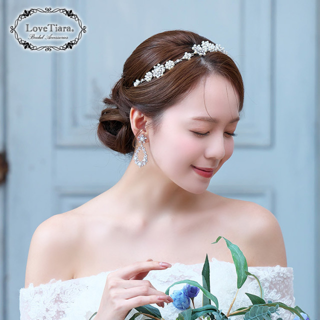 リースジルコニアイヤリング／ピアスの着用イメージ