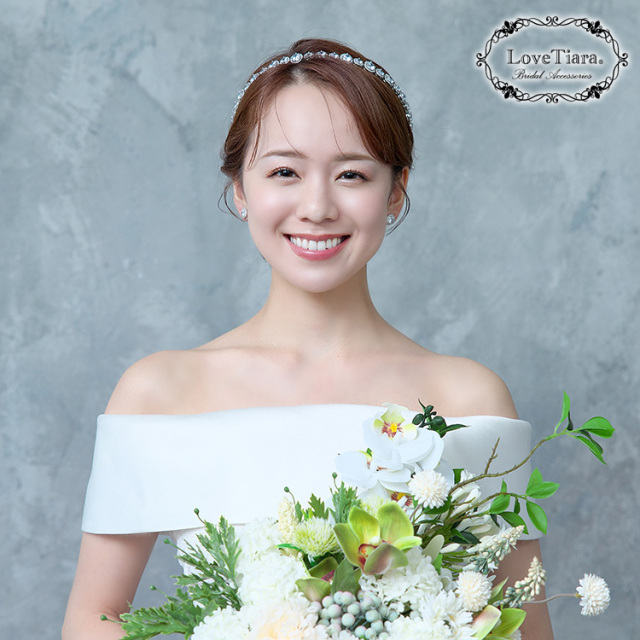 ノラジルコニアカチューシャ＆イヤリング／ピアスセット 着用イメージ