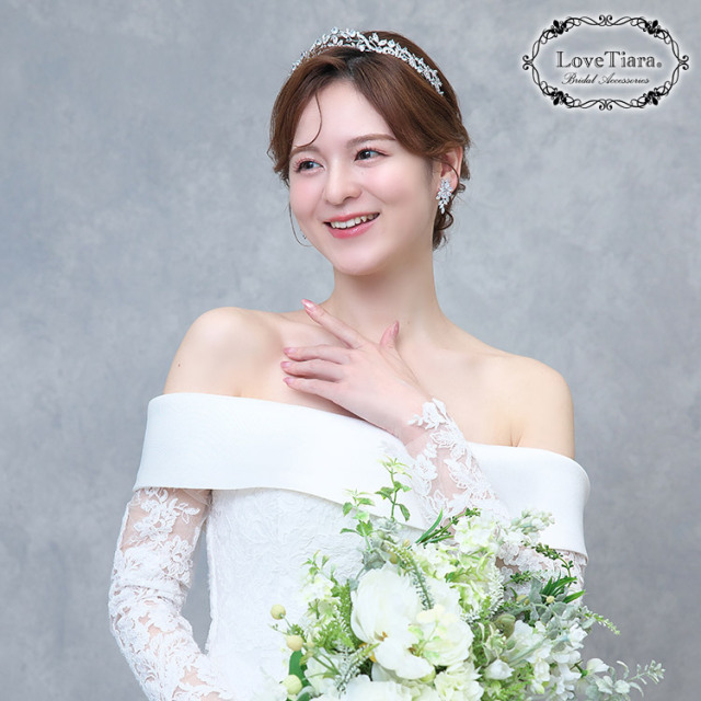 ティアラ　ウエディング　ブライダル　結婚式