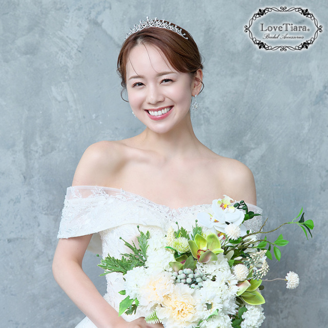 ノーブルジルコニアティアラ 着用イメージ