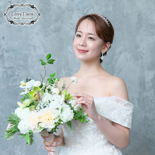 ノーブルジルコニアティアラ 着用イメージ