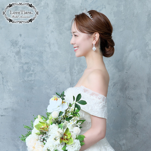 ノーブルジルコニアティアラ 着用イメージ