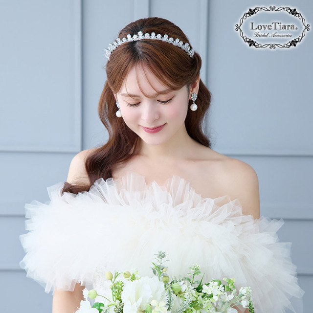 ティアラ　ウエディング　ブライダル　結婚式