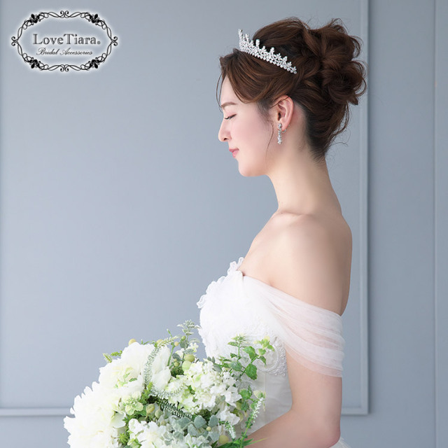 ティアラ　ウエディング　ブライダル　結婚式