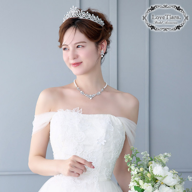 ティアラ　ウエディング　ブライダル　結婚式