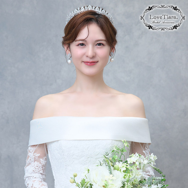 ティアラ　ウエディング　ブライダル　結婚式