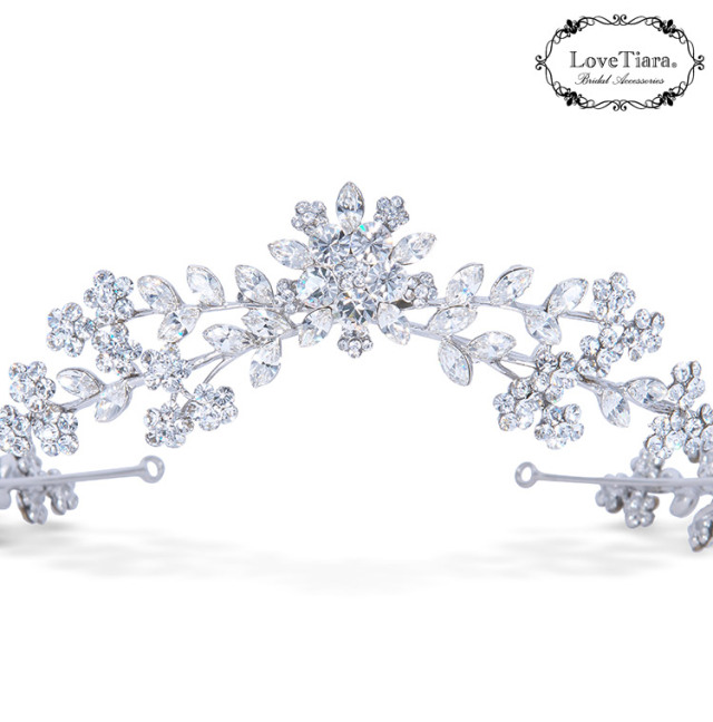 ブルームクラウンティアラ＆イヤリング／ピアスセット 商品イメージ