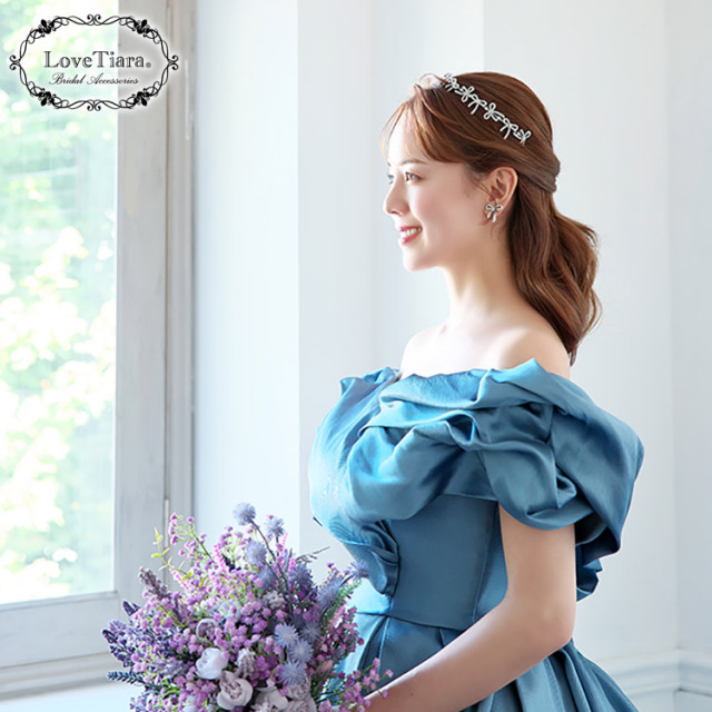 リボンクラウンティアラ＆イヤリング／ピアスセット 着用イメージ