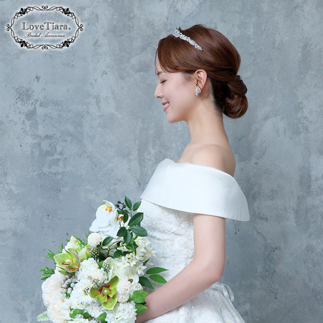 ティアラ　ウエディング　ブライダル　結婚式