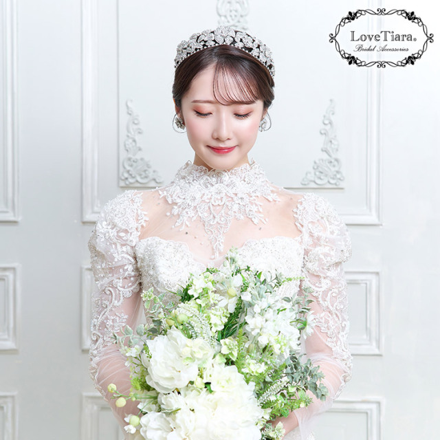 ティアラ　ウエディング　ブライダル　結婚式