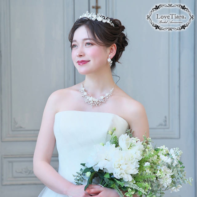 【8月末で処分】LoveTiara RT-40 ブライダルティアラ　結婚式 8月末で処分】LoveTiara RT-40 ブライダルティアラ 結婚式