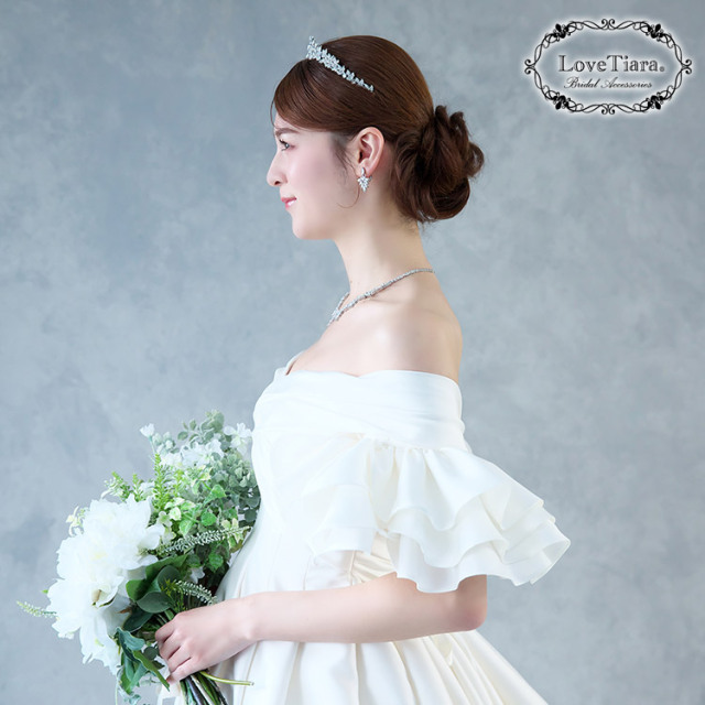 ティアラ　ウエディング　ブライダル　結婚式