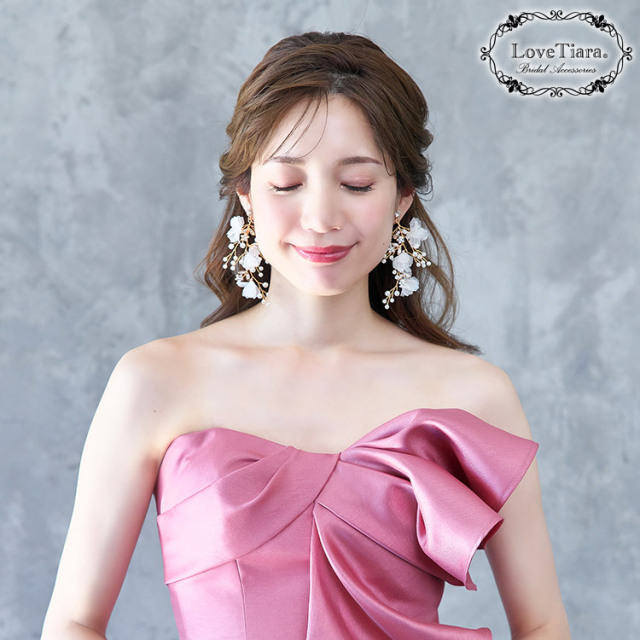 ジョイフルイヤリング／ピアス 着用イメージ