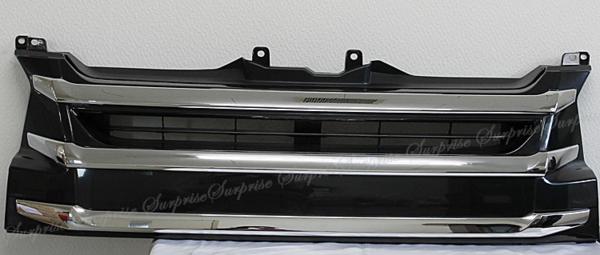 ハイエース200系 4型 ワイド車 フロントメッキグリル