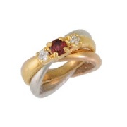 トリプレット脇メレガーネット