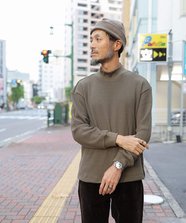 ムヤ/MUYA   High neck T-shirts（全3色）