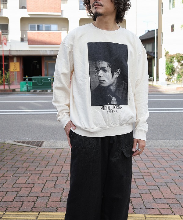 ARTIST TEE   KEEP DANCING IN NEVERLAND-Lightweight Crew Sweat
