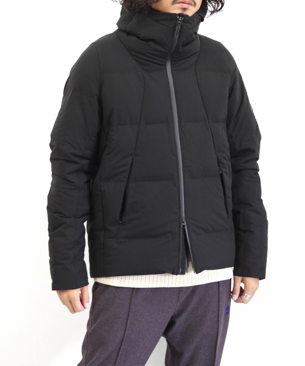 デサント オルテライン ダウンジャケット 美品 シャトル XO